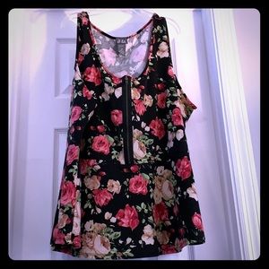 COPY - PLUS SIZE Floral Tank Top